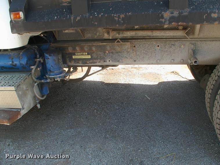 image for item DK9594 1990 Peterbilt dump truck