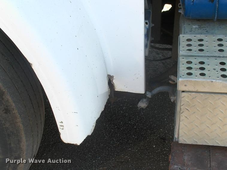 image for item DK9594 1990 Peterbilt dump truck