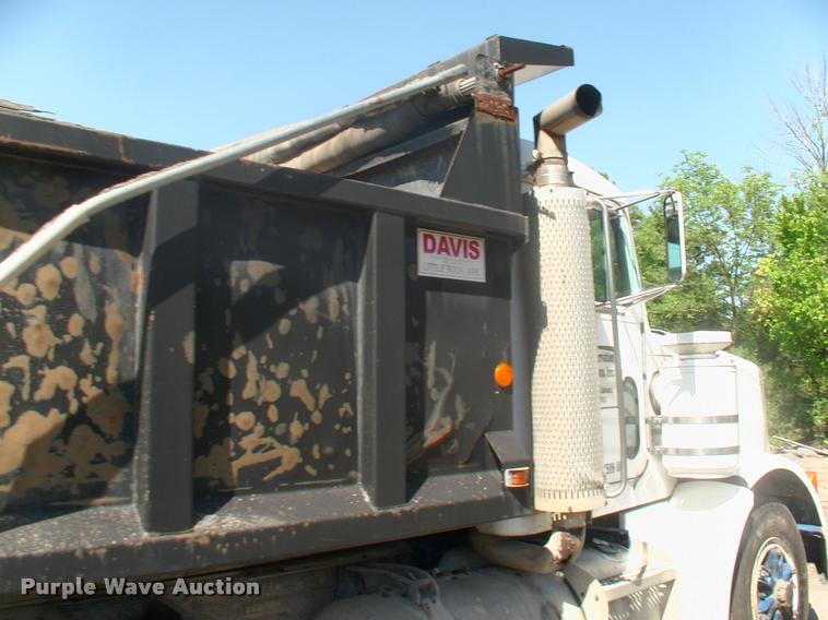 image for item DK9594 1990 Peterbilt dump truck