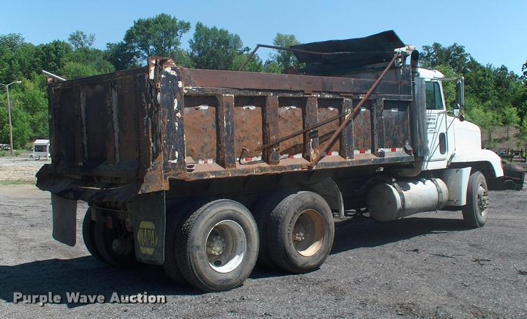 image for item DK9595 1989 Freightliner FLD dump truck