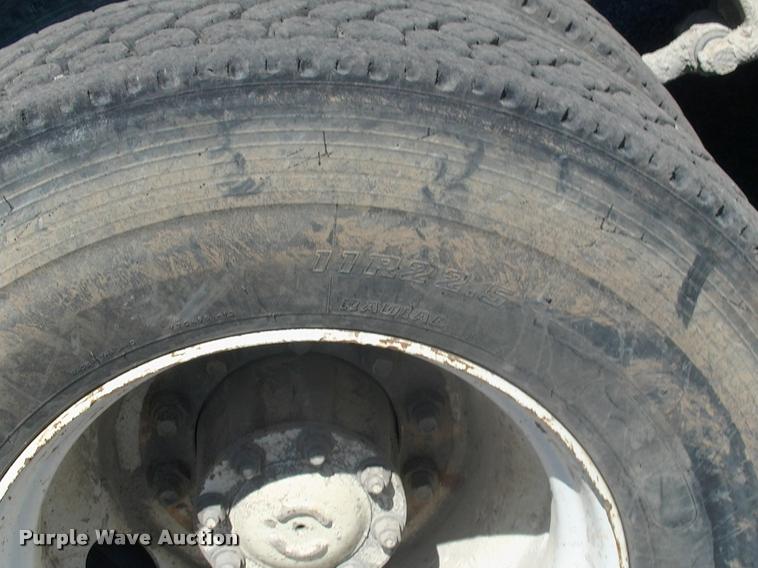 image for item DK9595 1989 Freightliner FLD dump truck