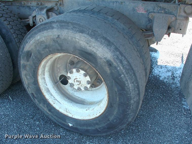 image for item DK9595 1989 Freightliner FLD dump truck