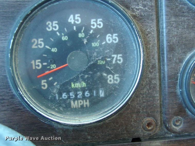 image for item DK9595 1989 Freightliner FLD dump truck