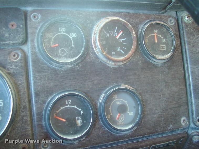 image for item DK9595 1989 Freightliner FLD dump truck