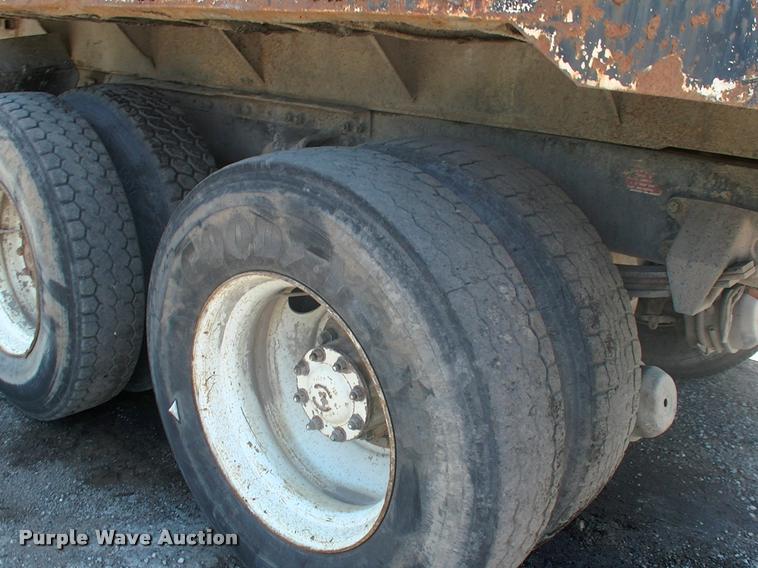 image for item DK9595 1989 Freightliner FLD dump truck