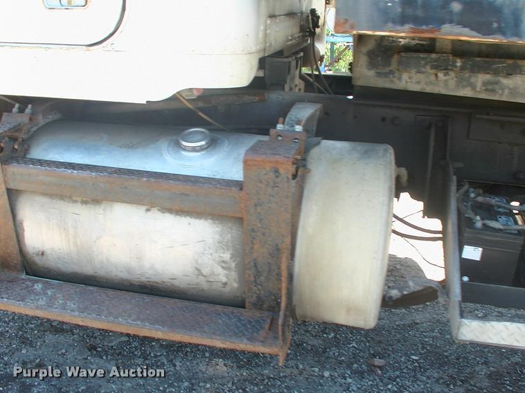 image for item DK9595 1989 Freightliner FLD dump truck