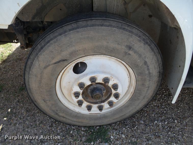 image for item DL9096 2013 International DuraStar 4300 flatbed truck