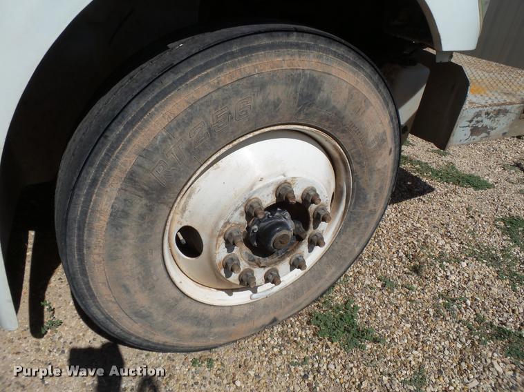 image for item DL9096 2013 International DuraStar 4300 flatbed truck