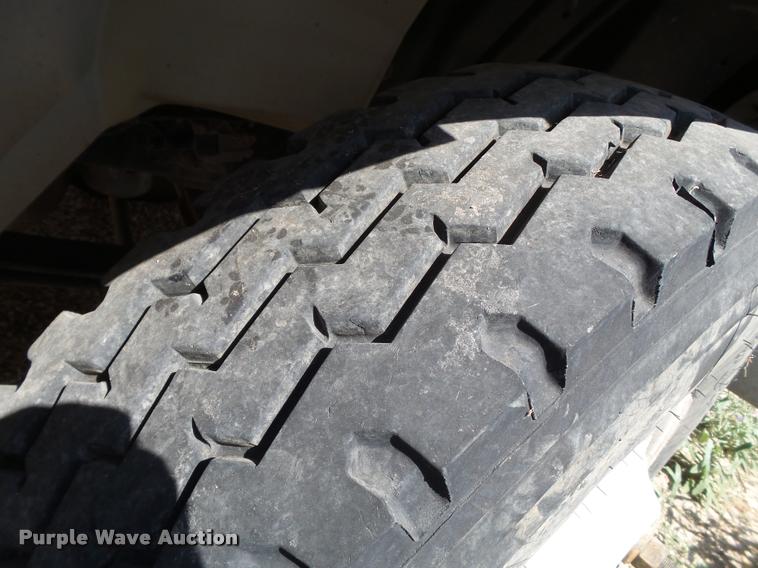 image for item DL9097 2013 International DuraStar 4300 flatbed truck