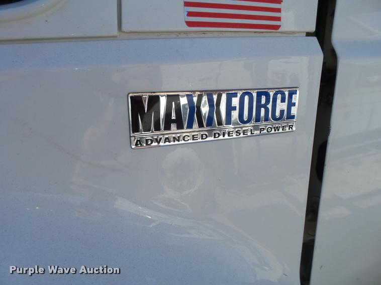 image for item DL9097 2013 International DuraStar 4300 flatbed truck