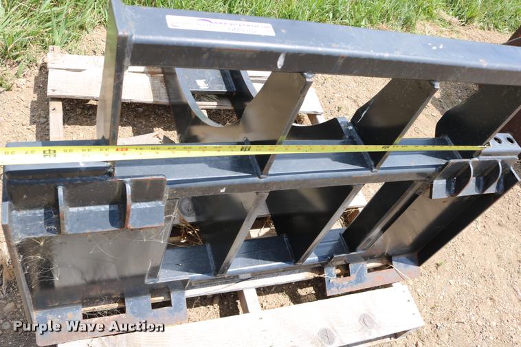 image for item DM9382 Haugen rock digger