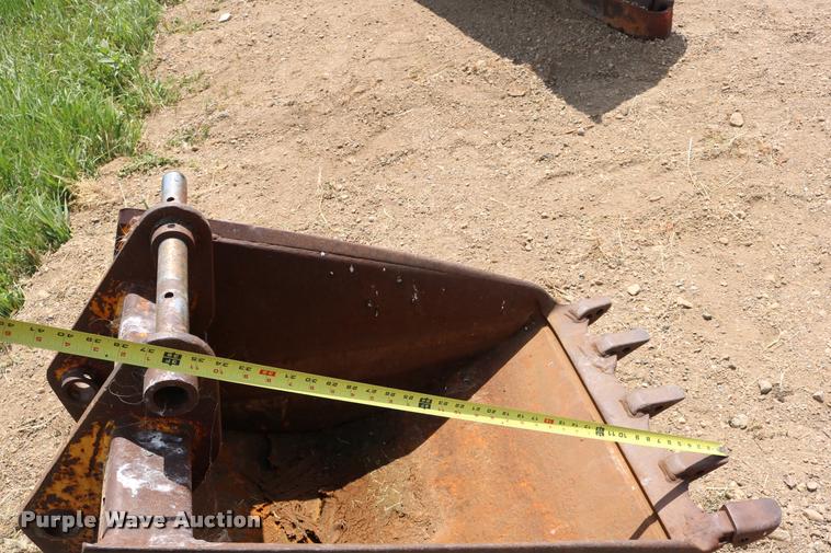 image for item DM9383 Bucket