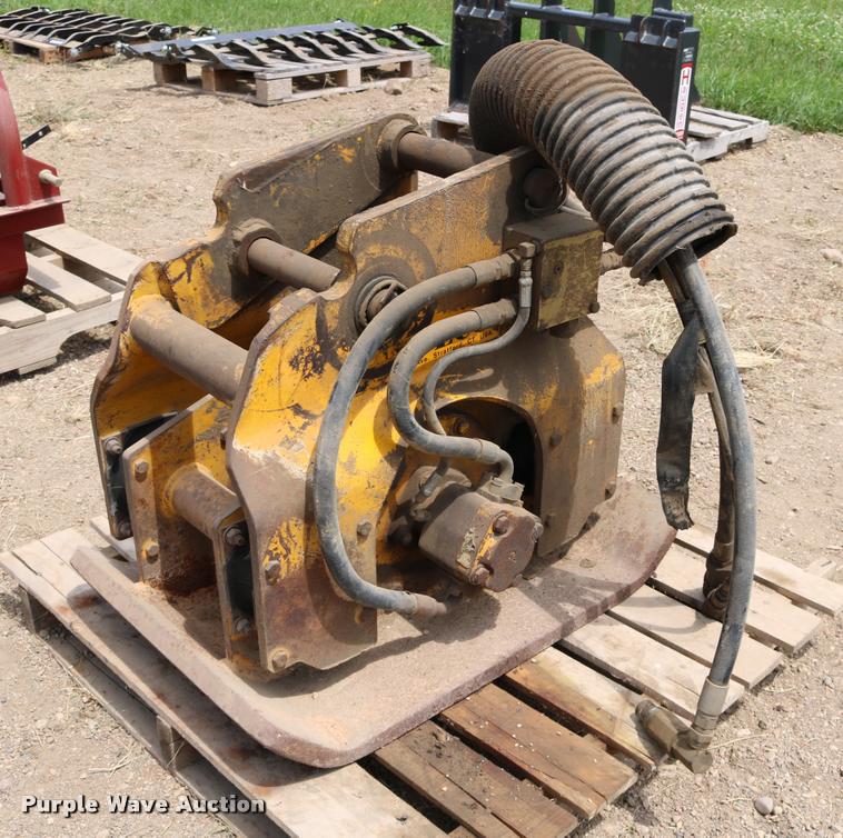 image for item DM9384 Indeco plate compactor