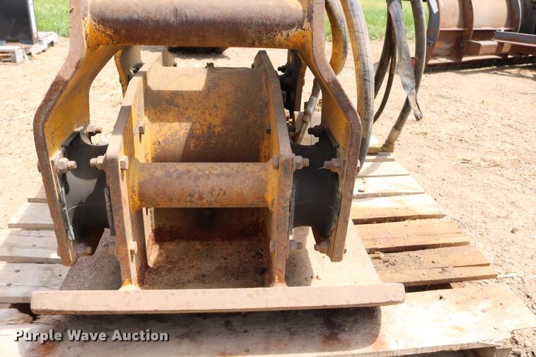 image for item DM9384 Indeco plate compactor