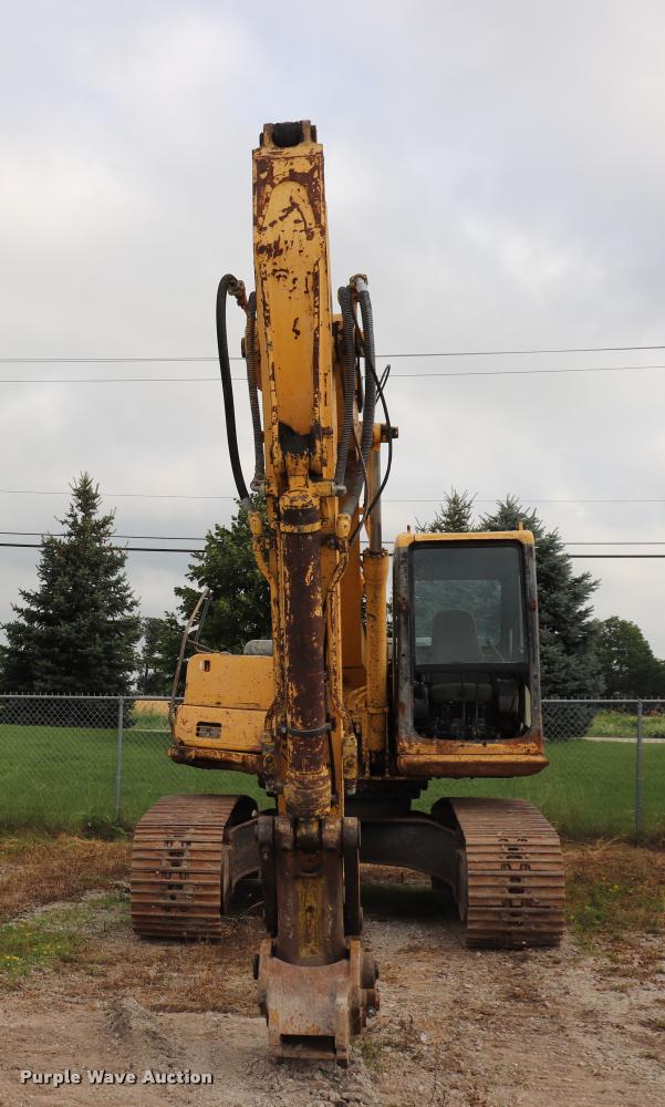 image for item DQ9482 Komatsu PC200LC excavator