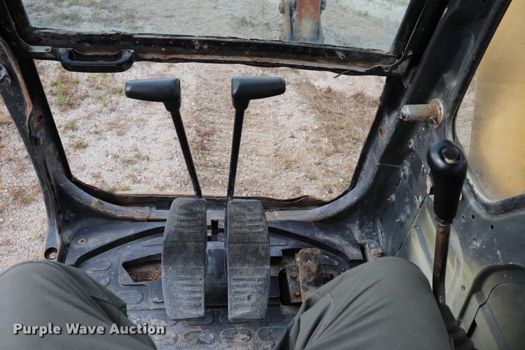 image for item DQ9482 Komatsu PC200LC excavator