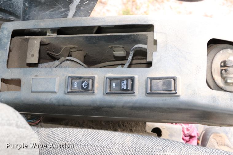 image for item DQ9482 Komatsu PC200LC excavator