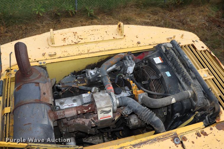 image for item DQ9482 Komatsu PC200LC excavator