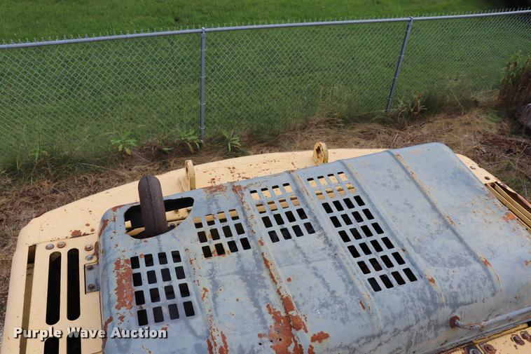 image for item DQ9482 Komatsu PC200LC excavator