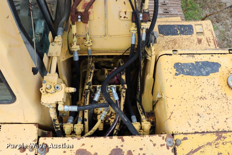 image for item DQ9482 Komatsu PC200LC excavator