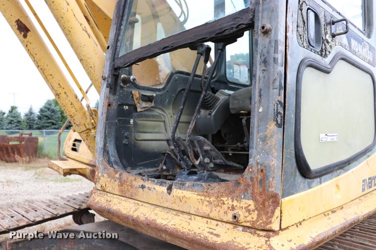 image for item DQ9482 Komatsu PC200LC excavator