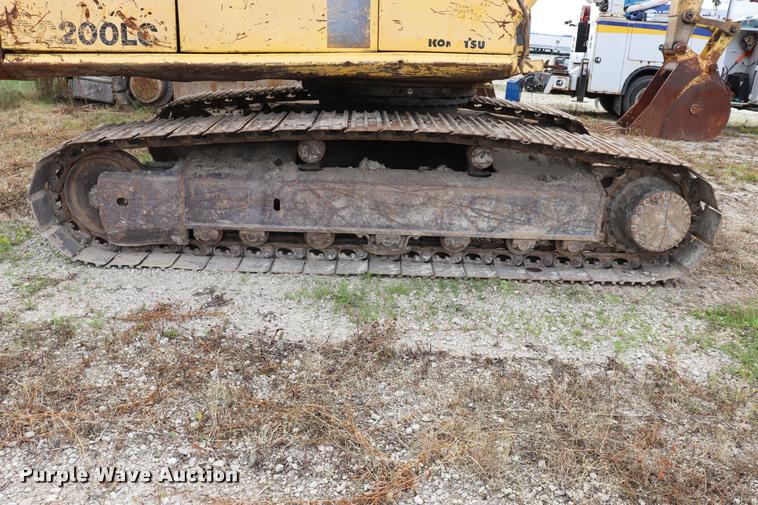 image for item DQ9482 Komatsu PC200LC excavator