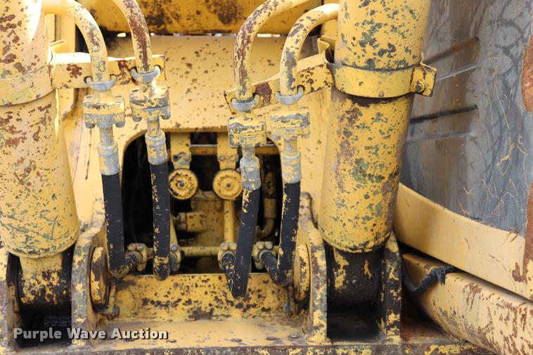 image for item DQ9482 Komatsu PC200LC excavator