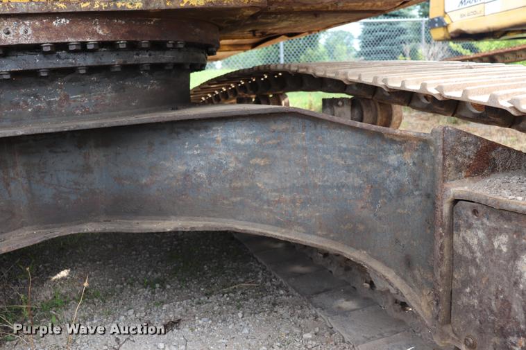 image for item DQ9482 Komatsu PC200LC excavator