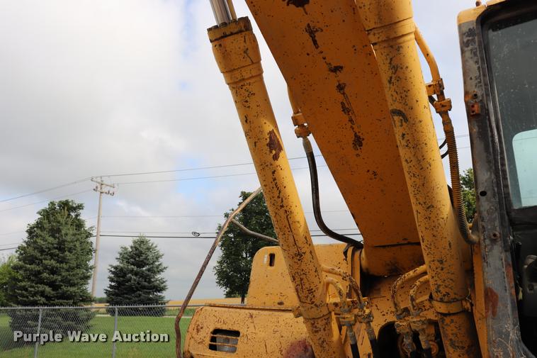 image for item DQ9482 Komatsu PC200LC excavator