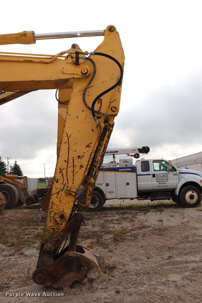 image for item DQ9482 Komatsu PC200LC excavator