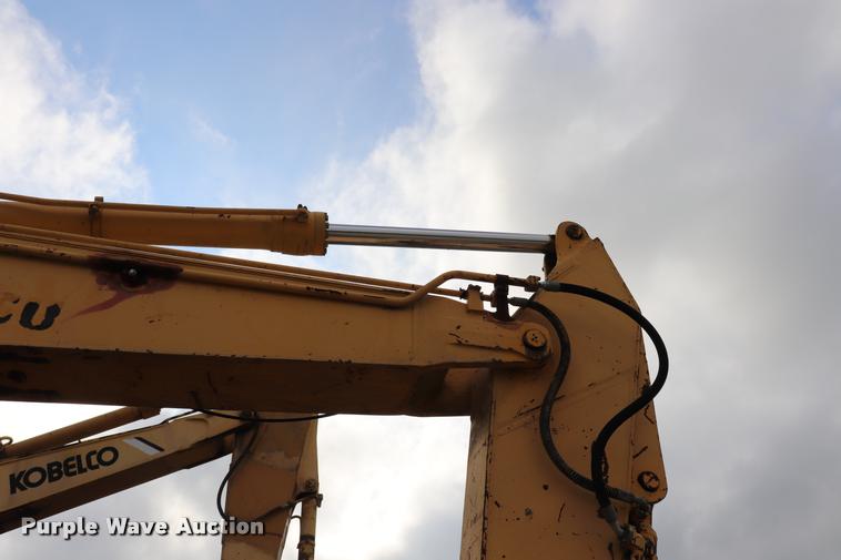 image for item DQ9482 Komatsu PC200LC excavator