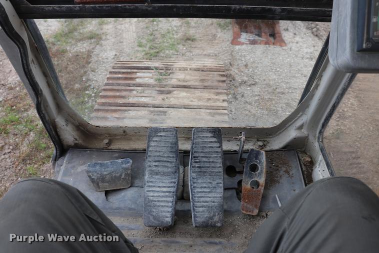 image for item DQ9483 1997 Kobelco SK400LC excavator