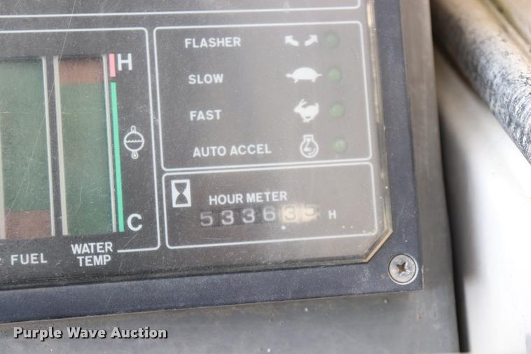 image for item DQ9483 1997 Kobelco SK400LC excavator