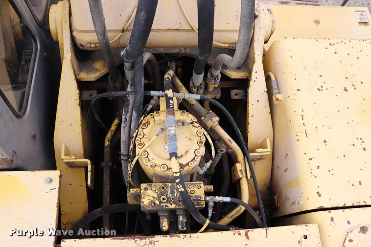 image for item DQ9483 1997 Kobelco SK400LC excavator