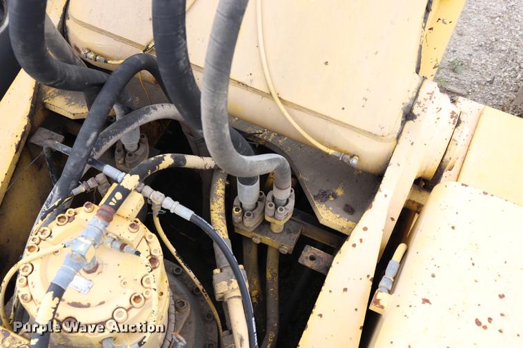 image for item DQ9483 1997 Kobelco SK400LC excavator