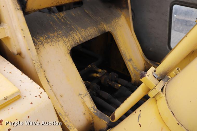 image for item DQ9483 1997 Kobelco SK400LC excavator