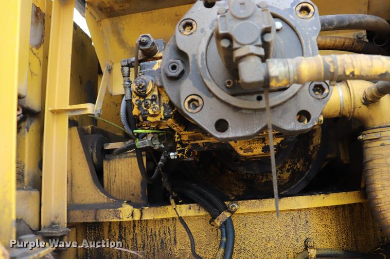 image for item DQ9483 1997 Kobelco SK400LC excavator