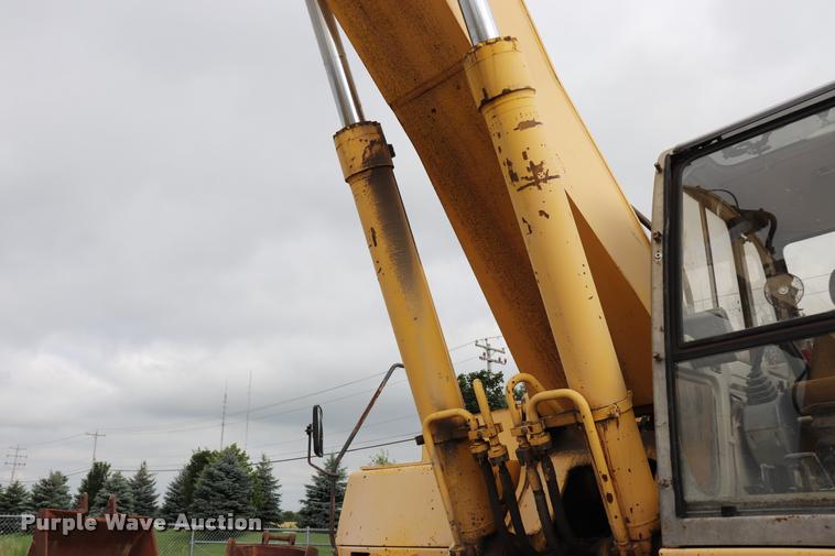 image for item DQ9483 1997 Kobelco SK400LC excavator