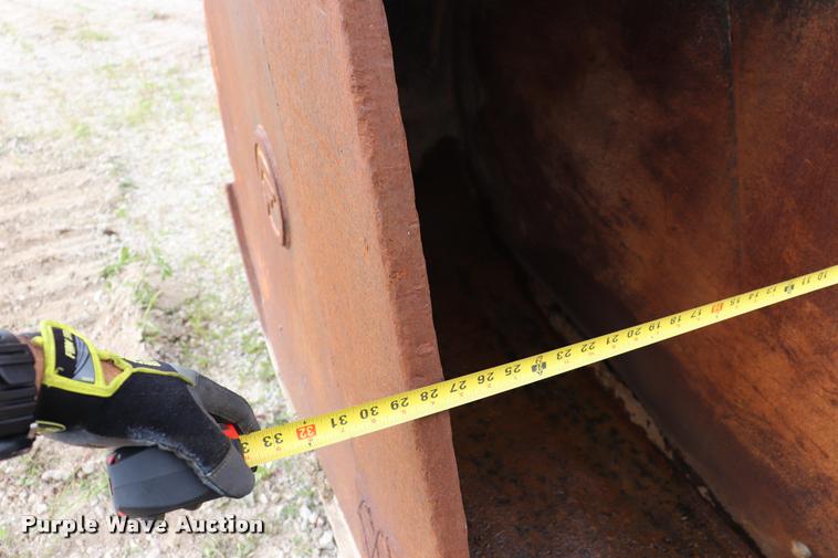 image for item DQ9483 1997 Kobelco SK400LC excavator