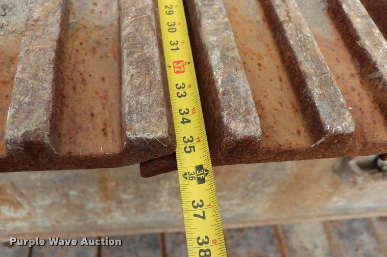 image for item DQ9483 1997 Kobelco SK400LC excavator