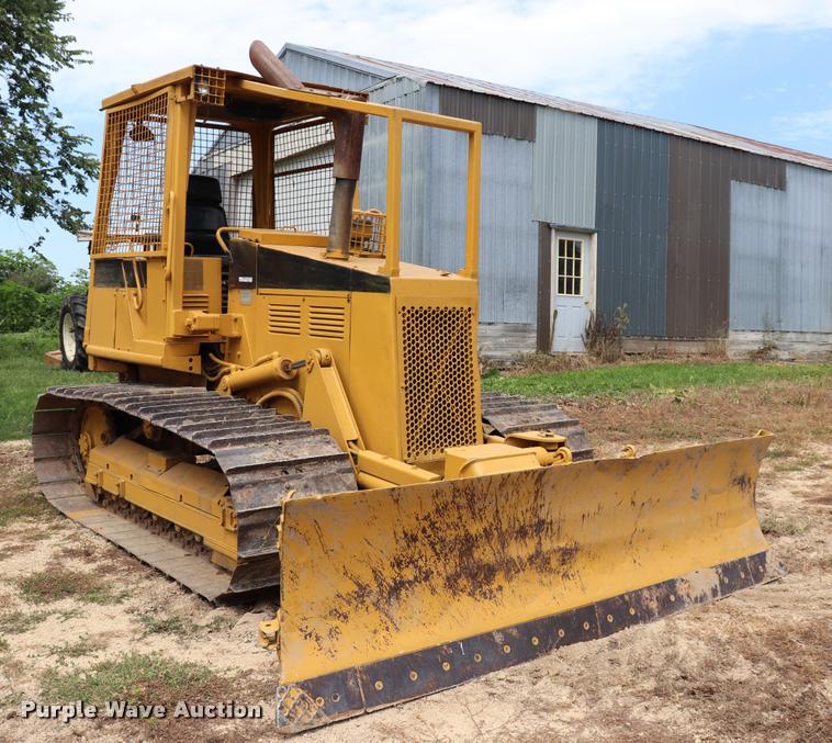image for item DQ9485 1994 Caterpillar D3C LGP dozer