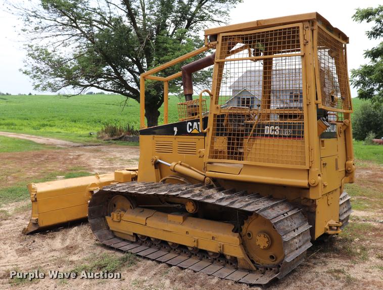image for item DQ9485 1994 Caterpillar D3C LGP dozer