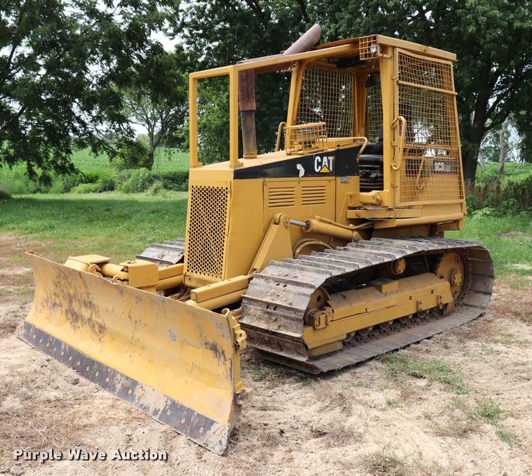 image for item DQ9485 1994 Caterpillar D3C LGP dozer