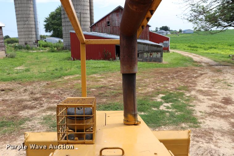 image for item DQ9485 1994 Caterpillar D3C LGP dozer