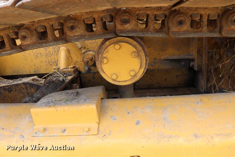 image for item DQ9485 1994 Caterpillar D3C LGP dozer