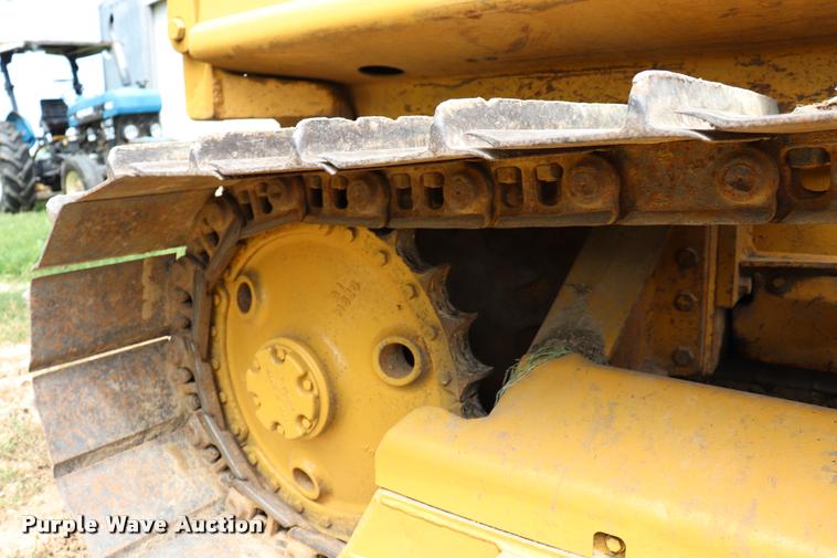 image for item DQ9485 1994 Caterpillar D3C LGP dozer