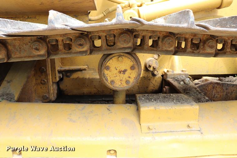 image for item DQ9485 1994 Caterpillar D3C LGP dozer