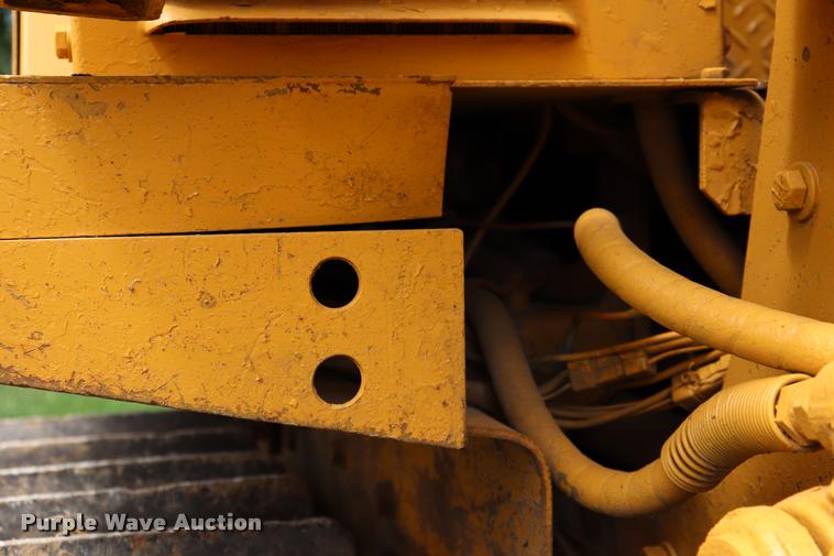 image for item DQ9485 1994 Caterpillar D3C LGP dozer