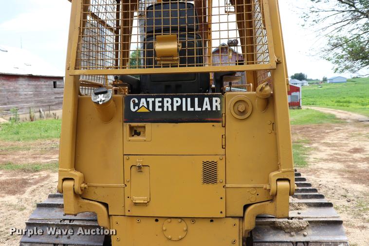 image for item DQ9485 1994 Caterpillar D3C LGP dozer