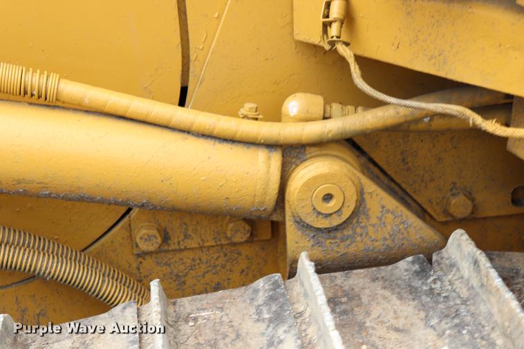 image for item DQ9485 1994 Caterpillar D3C LGP dozer